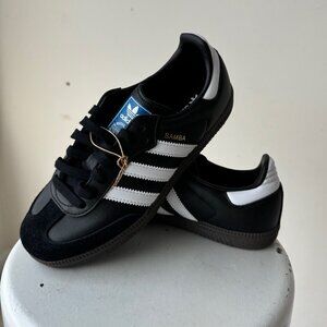 NEW Black Adidas Sambas Classic Adidas Originals Size 4 Men, Women 5.5 (approx)